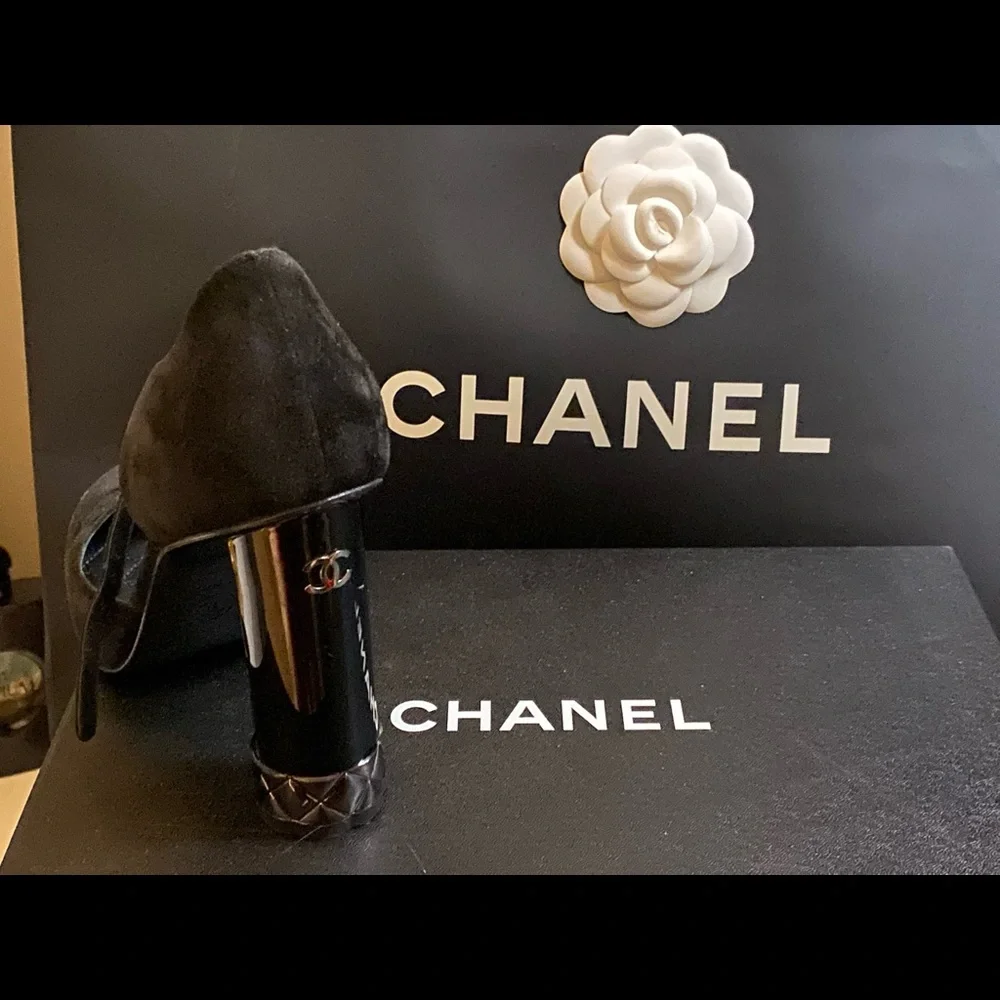 Chanel heels - Picture 3 of 3